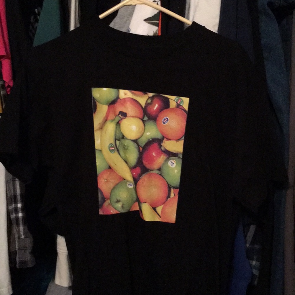 Supreme tee
